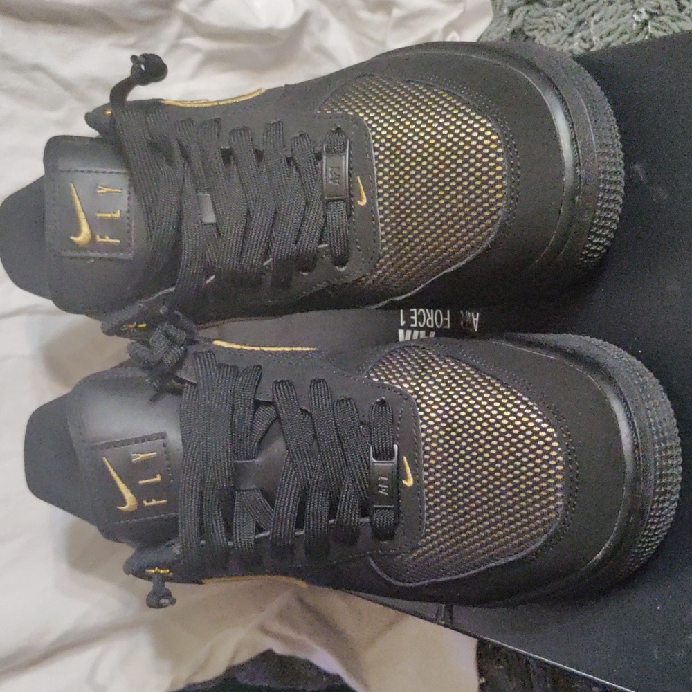 Nike Air Force 1  legendary